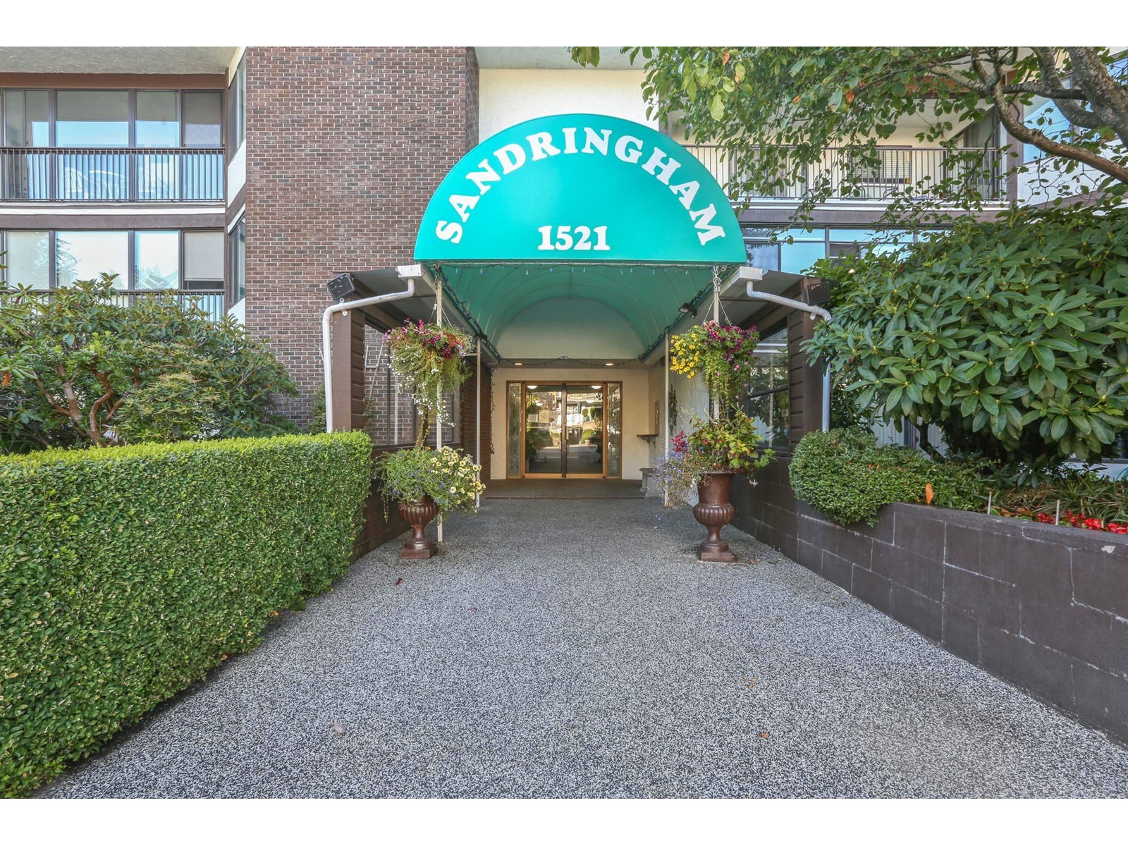 111 1521 BLACKWOOD STREET, white rock, British Columbia
