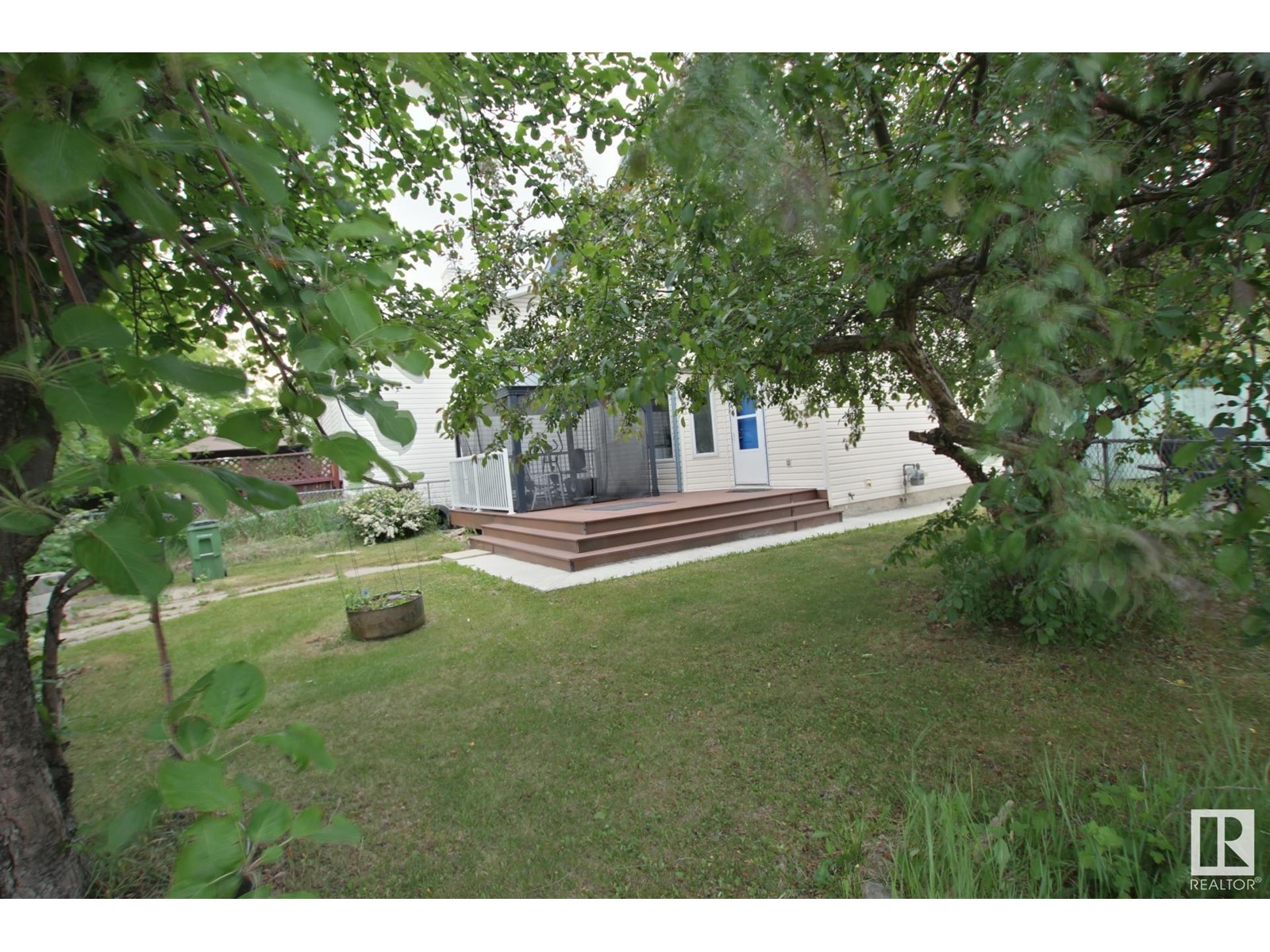 8021 17a Av Nw, Edmonton, Alberta  T6K 4E1 - Photo 48 - E4429606