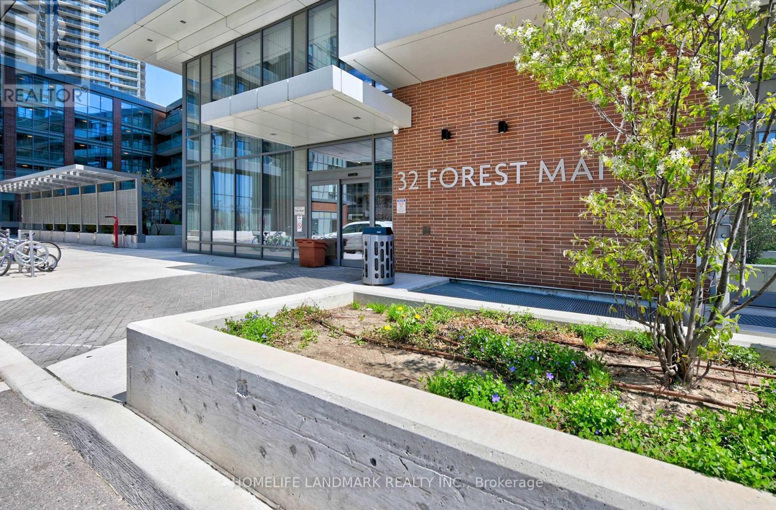 1103 - 32 Forest Manor Road, Toronto, Ontario  M2J 0H2 - Photo 2 - C12205468