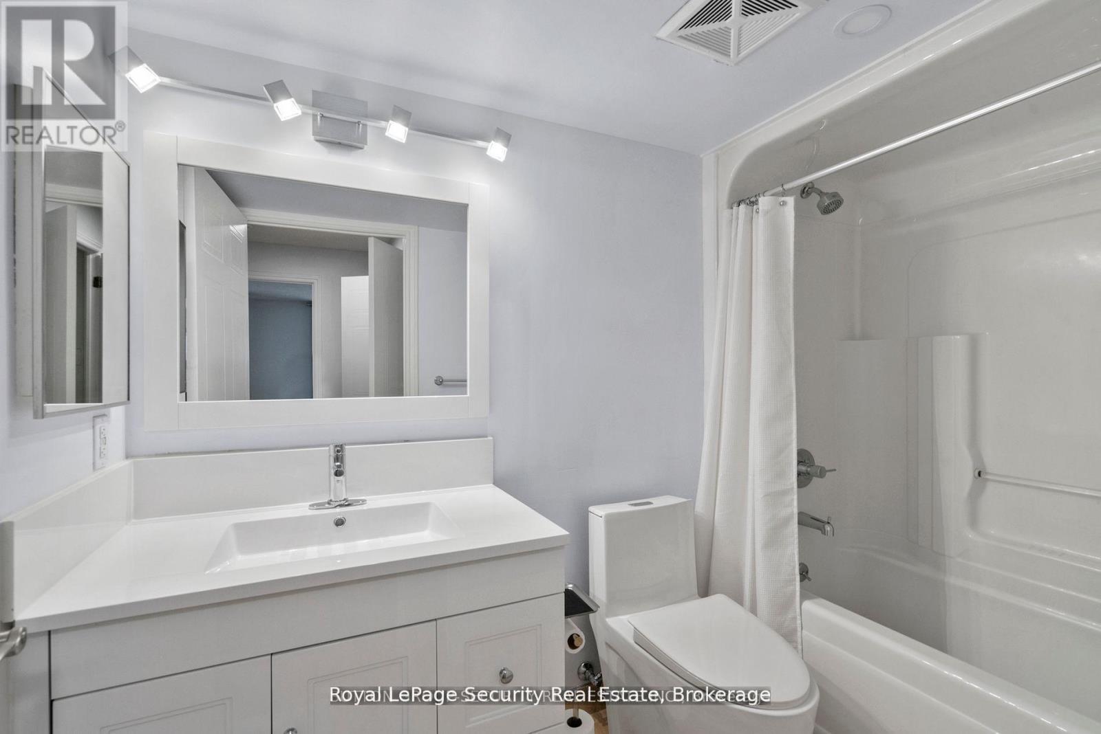 908 - 105 Victoria Street, Toronto, Ontario  M5C 3B4 - Photo 20 - C12205479