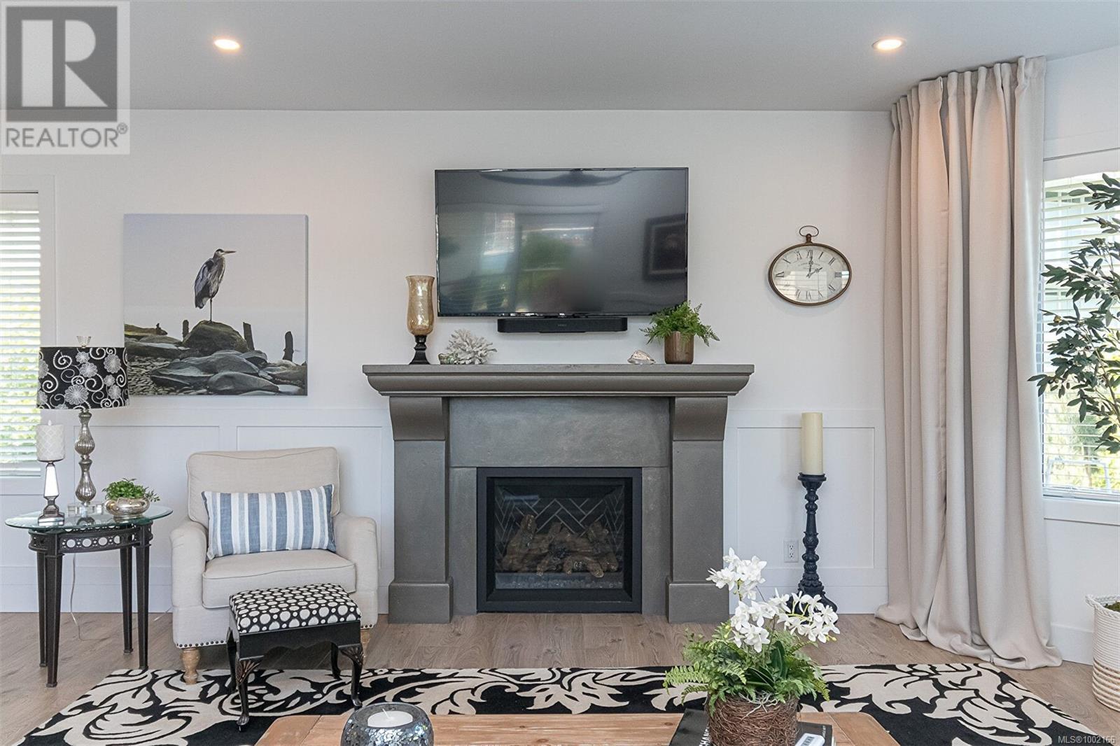 Property at 516 50 Songhees Rd image 3