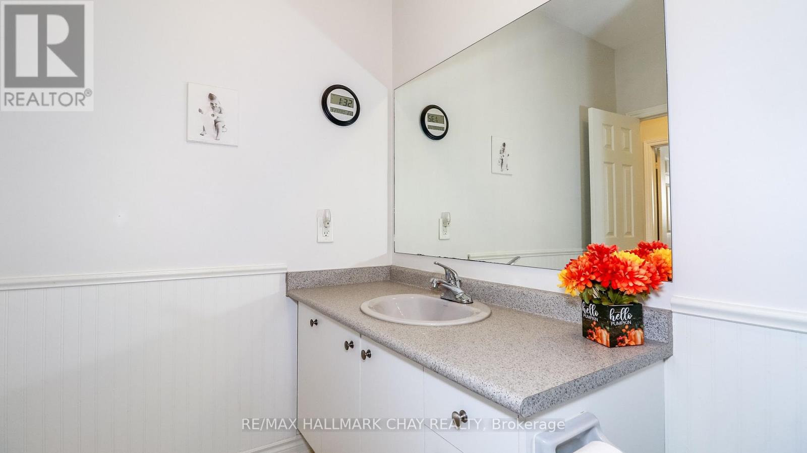 59 Silver Trail, Barrie (Ardagh), Ontario  L4N 3P2 - Photo 34 - S12043064