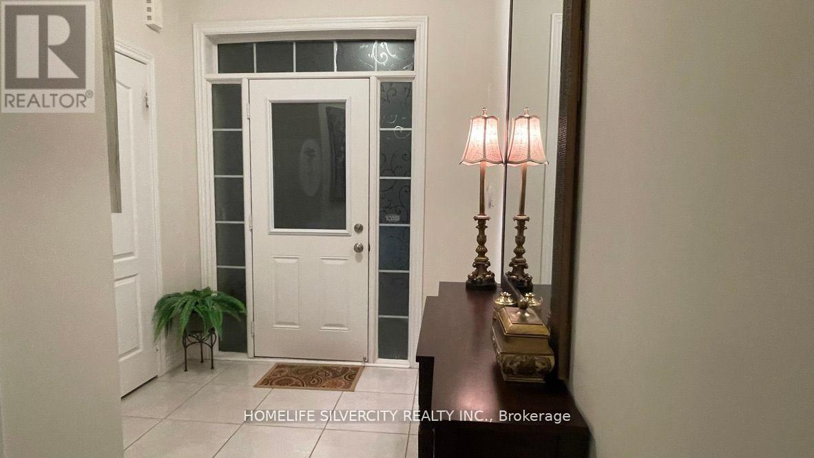 494 George Ryan Avenue, Oakville, Ontario  L6H 0S5 - Photo 6 - W12127533