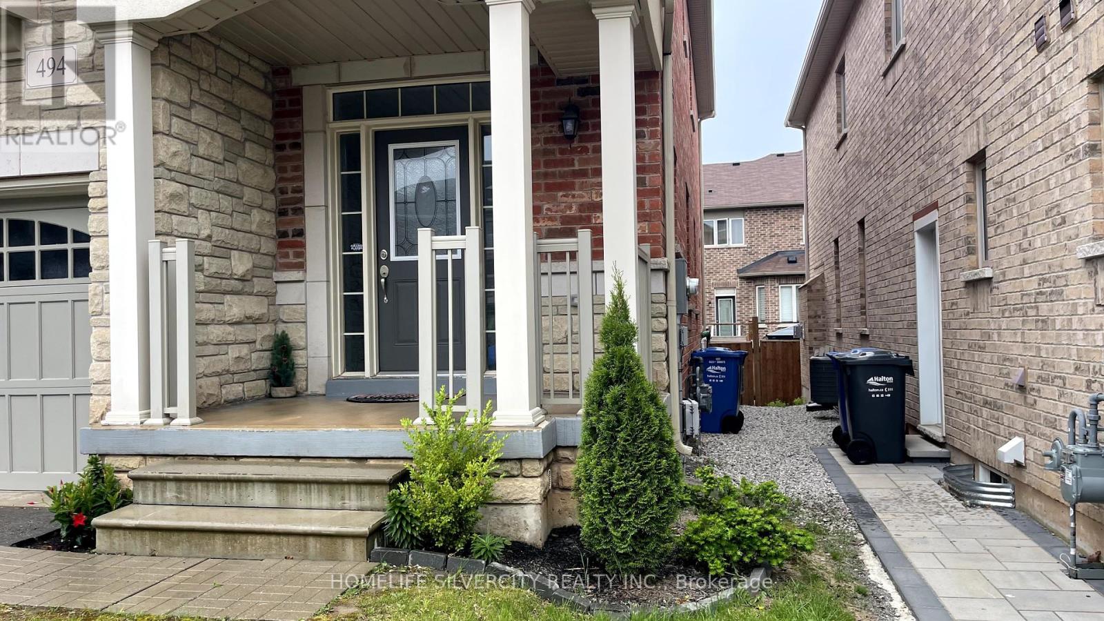 494 George Ryan Avenue, Oakville, Ontario  L6H 0S5 - Photo 4 - W12127533