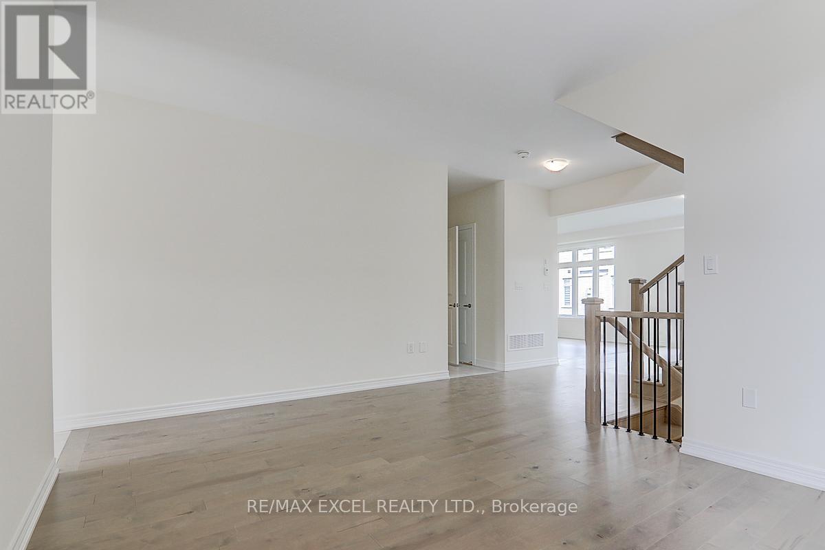 40 Bostock Drive, Georgina, Ontario  L4P 0S5 - Photo 11 - N12205477
