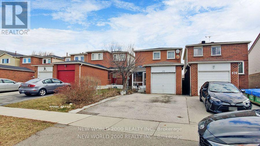 676 Galloway Crescent, Mississauga, Ontario  L5C 3W1 - Photo 1 - W12205458