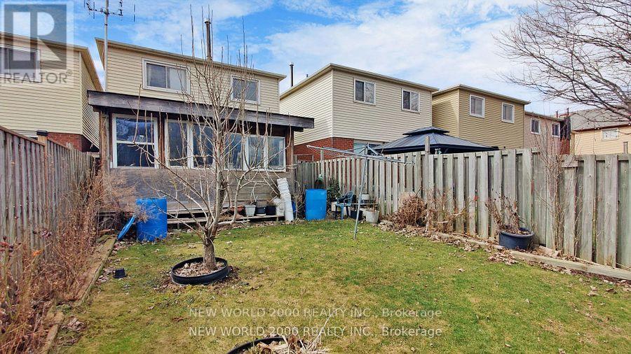 676 Galloway Crescent, Mississauga, Ontario  L5C 3W1 - Photo 19 - W12205458