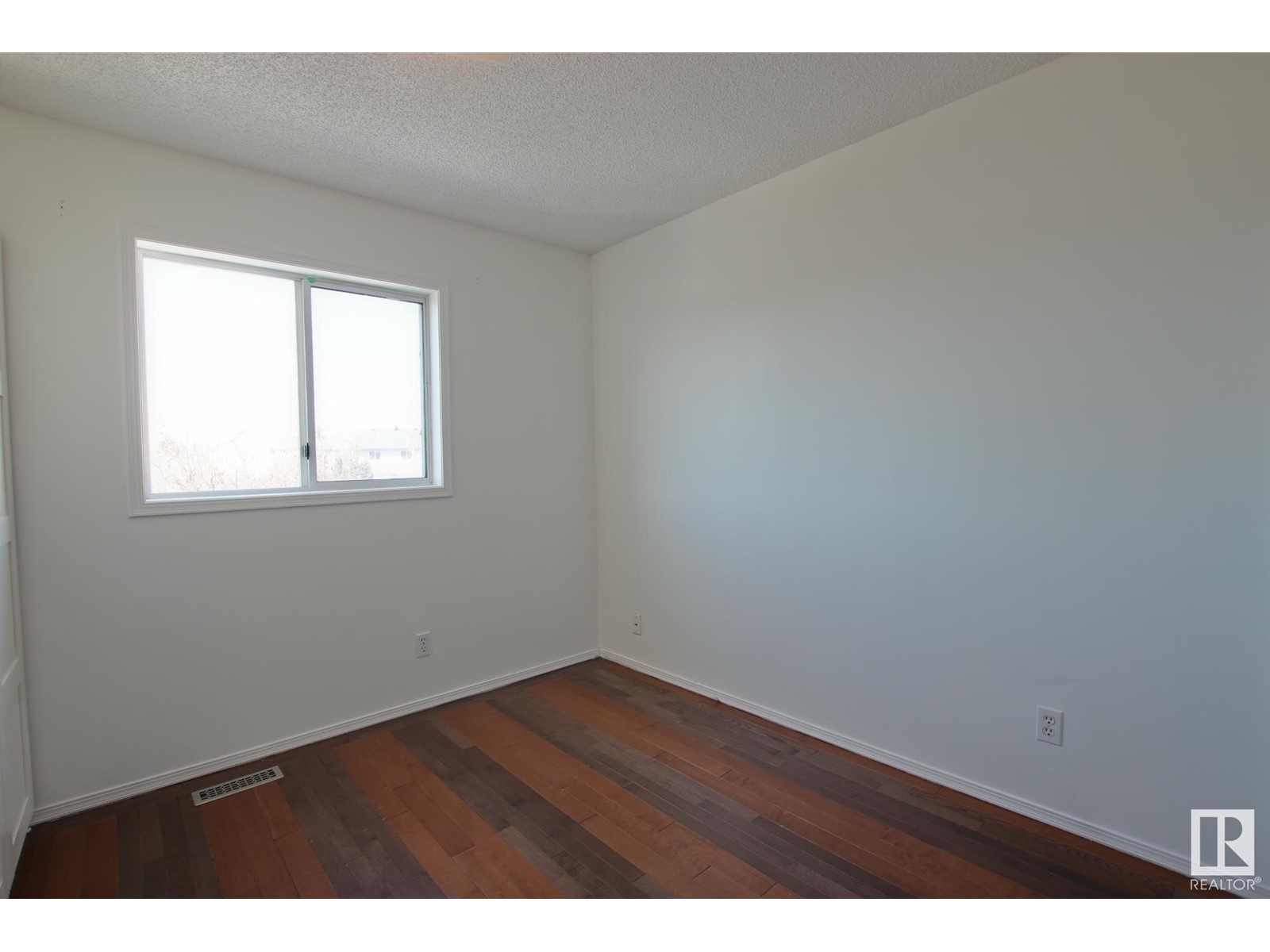 8021 17a Av Nw, Edmonton, Alberta  T6K 4E1 - Photo 22 - E4429606
