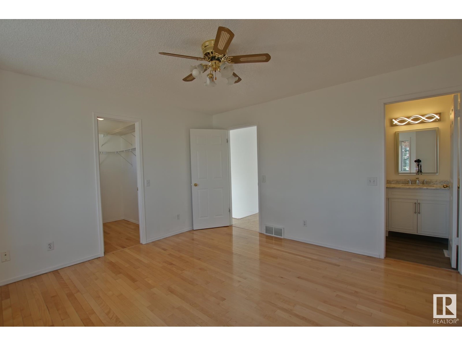 8021 17a Av Nw, Edmonton, Alberta  T6K 4E1 - Photo 28 - E4429606
