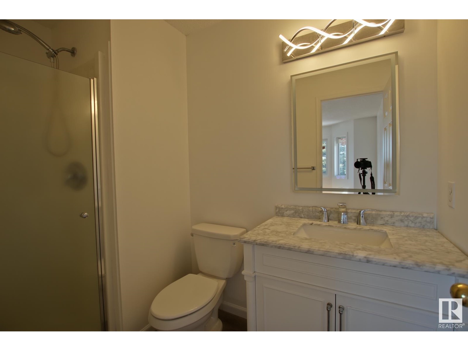 8021 17a Av Nw, Edmonton, Alberta  T6K 4E1 - Photo 30 - E4429606