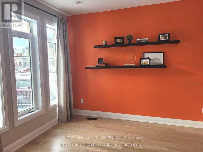 23 Barlow Place, Brant, Ontario  N3L 0G8 - Photo 2 - X12205486