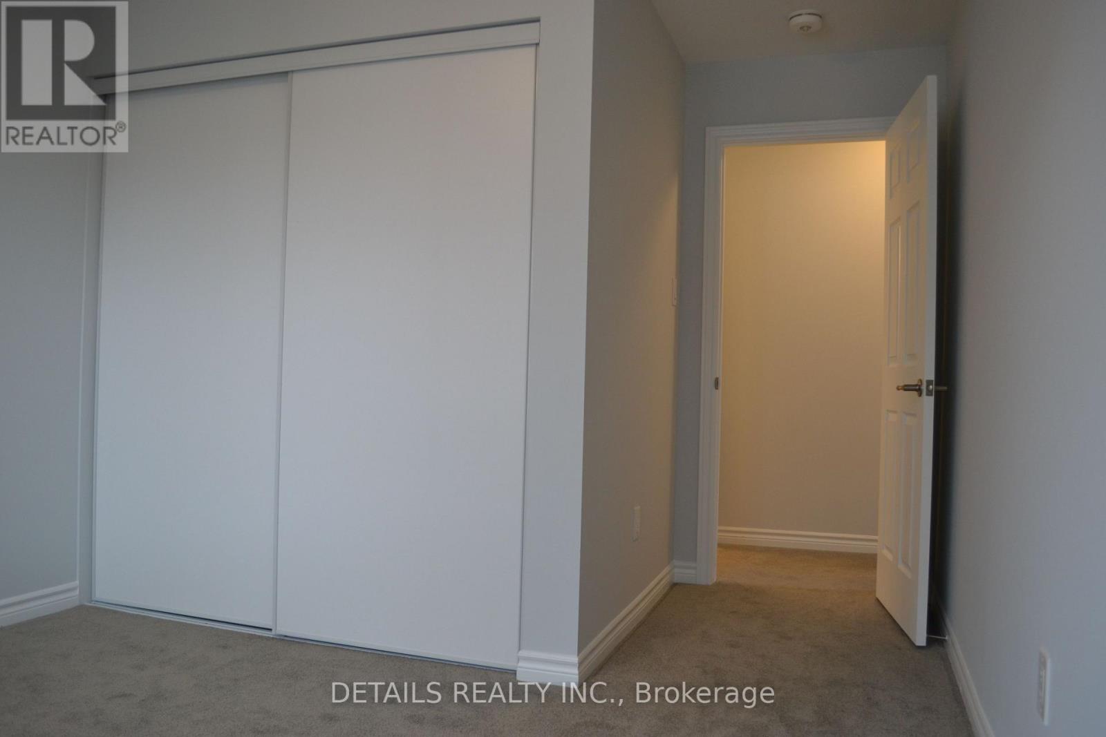 300 Ilmenite Private, Ottawa, Ontario  K2J 7C8 - Photo 12 - X12205497