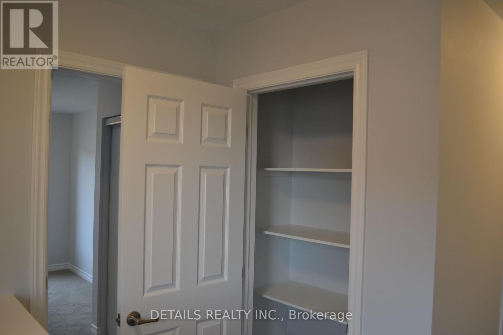 300 Ilmenite Private, Ottawa, Ontario  K2J 7C8 - Photo 18 - X12205497