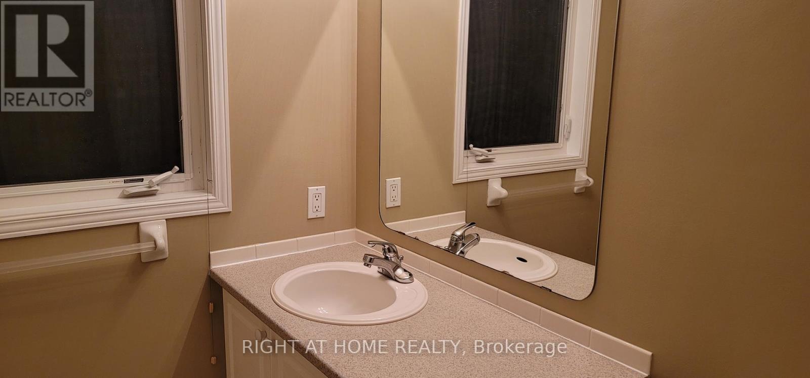 344 Hillsboro Private, Ottawa, Ontario  K2M 3B2 - Photo 27 - X12205498