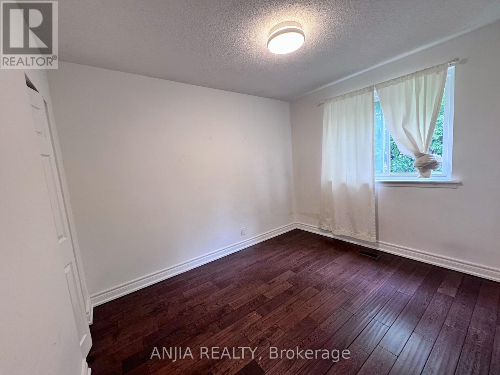445 Taylor Mills Drive N, Richmond Hill, Ontario  L4C 2V1 - Photo 8 - N12205494