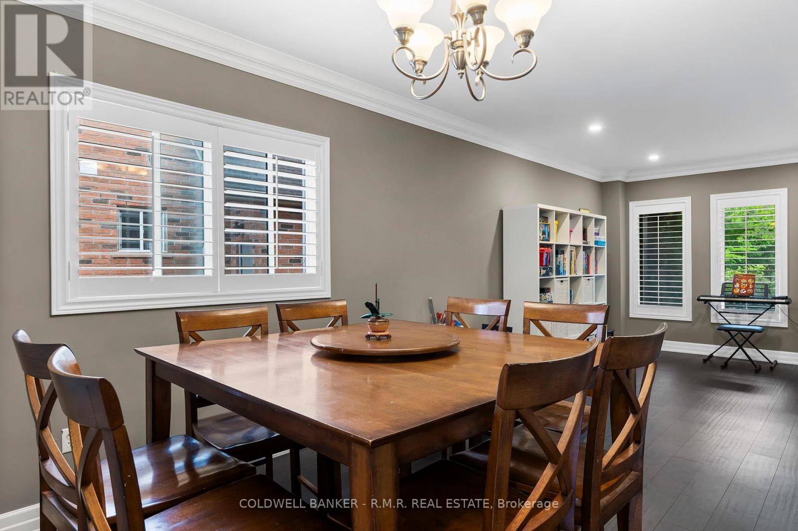 359 Carruthers Avenue, Newmarket, Ontario  L3X 2B8 - Photo 11 - N12205509