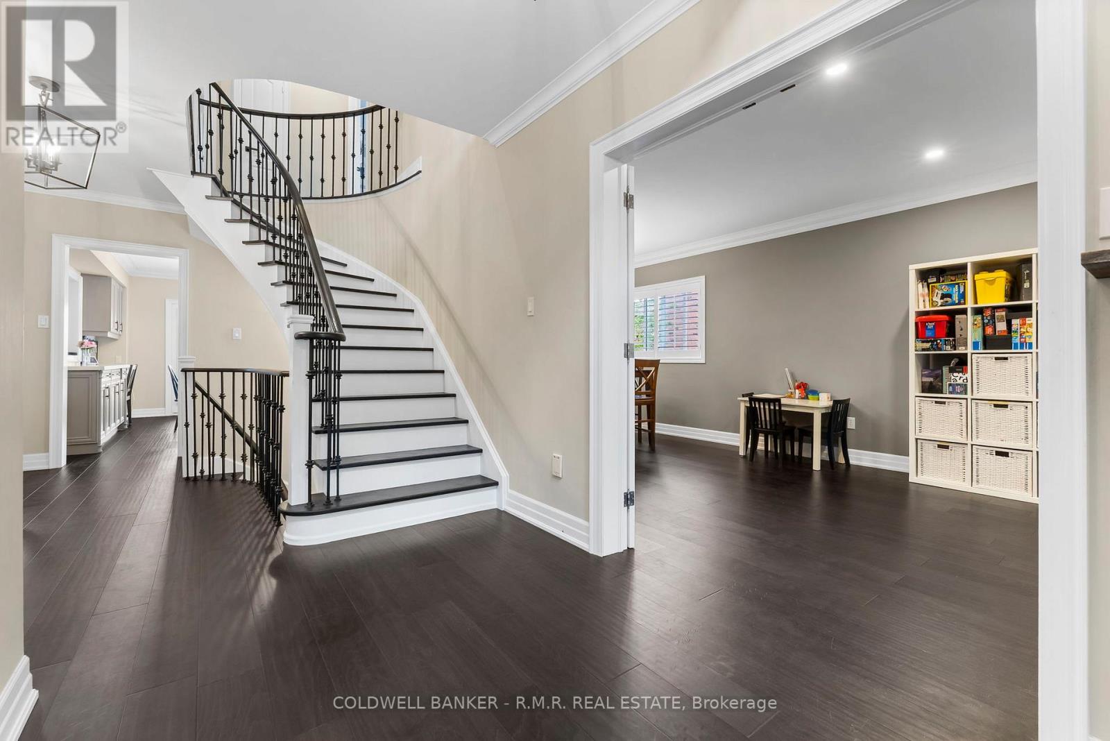 359 Carruthers Avenue, Newmarket, Ontario  L3X 2B8 - Photo 2 - N12205509