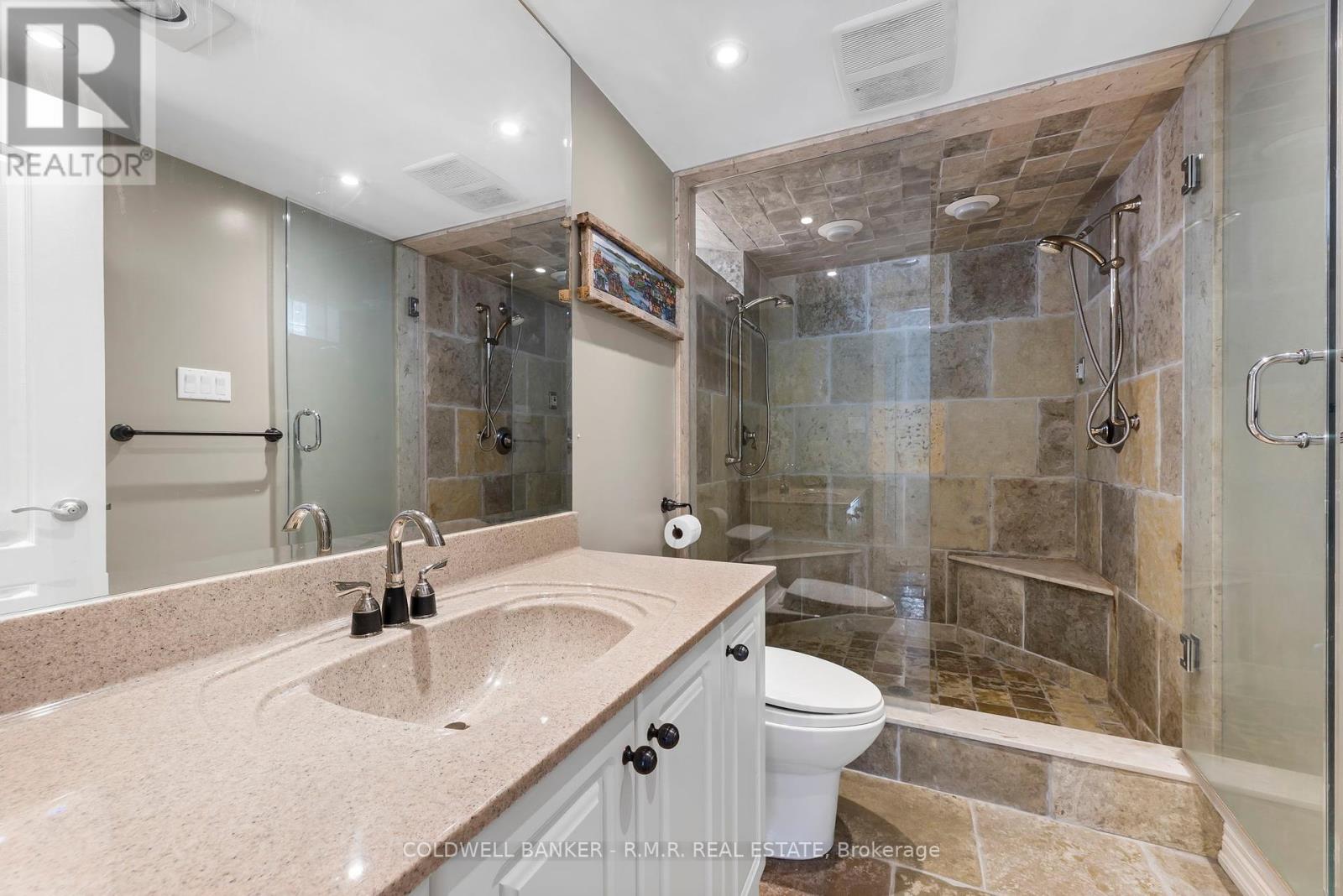 359 Carruthers Avenue, Newmarket, Ontario  L3X 2B8 - Photo 30 - N12205509