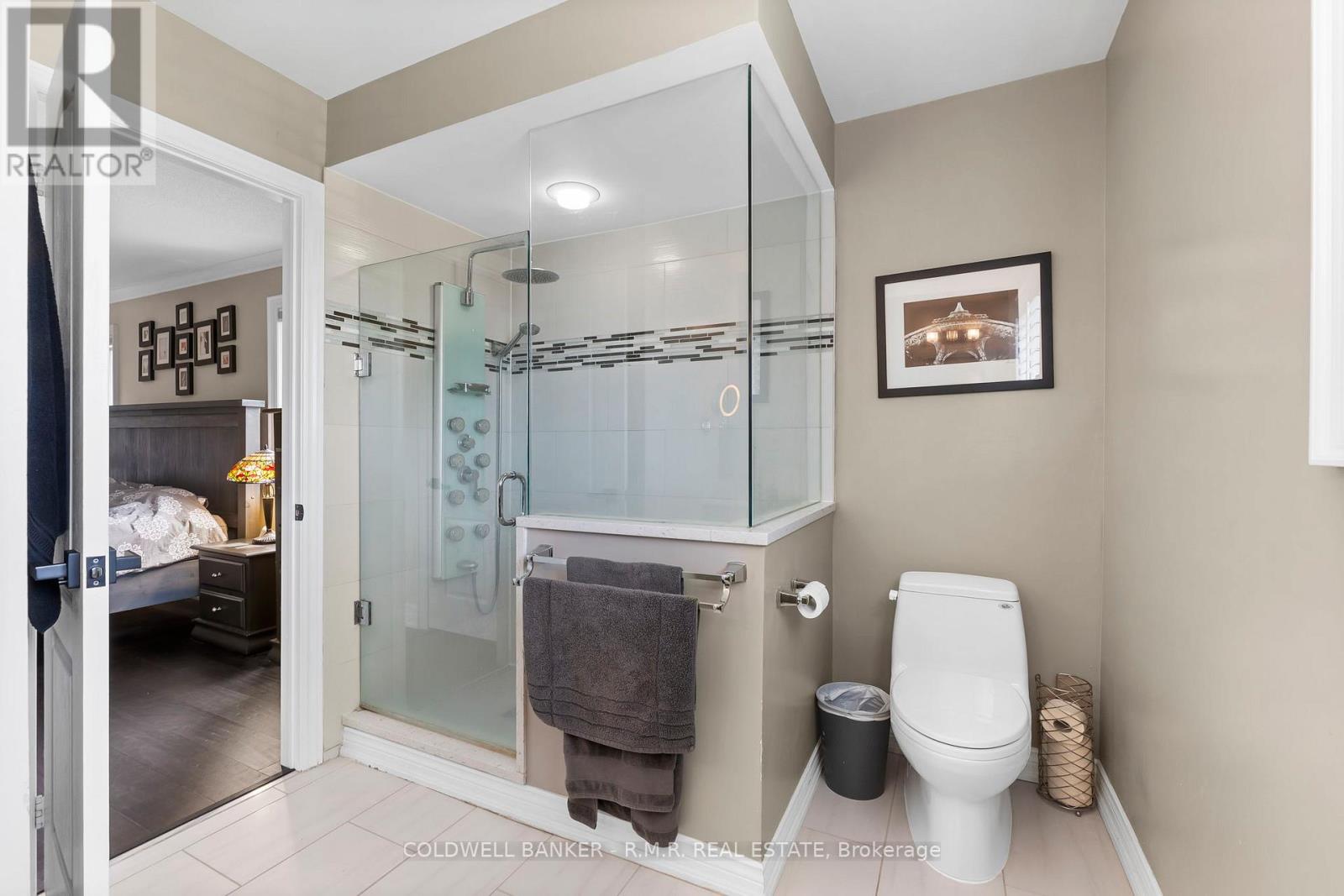 359 Carruthers Avenue, Newmarket, Ontario  L3X 2B8 - Photo 43 - N12205509