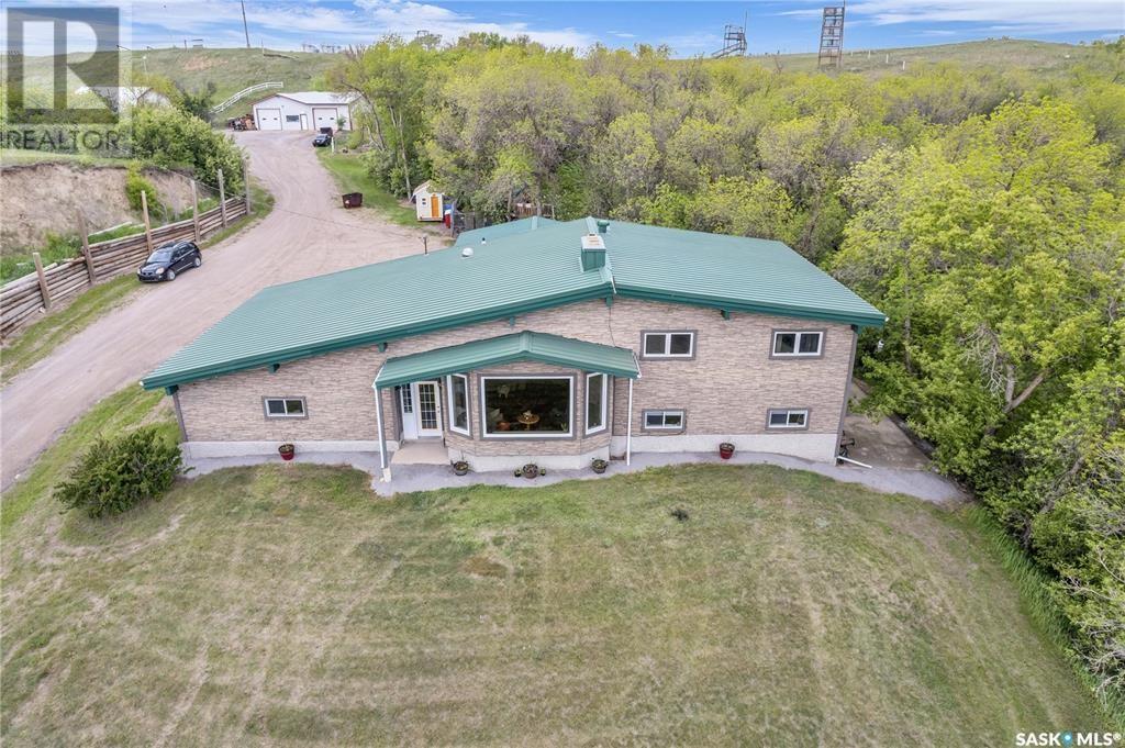 Lumsden acreage with outbuildings, lumsden rm no. 189, Saskatchewan