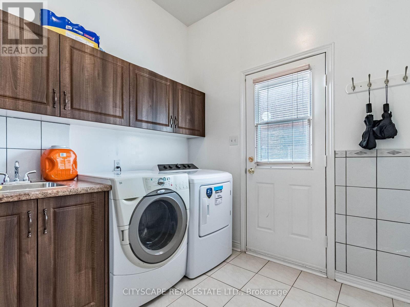 1187 Giles Gate, Oakville, Ontario  L6M 2S4 - Photo 26 - W12203154