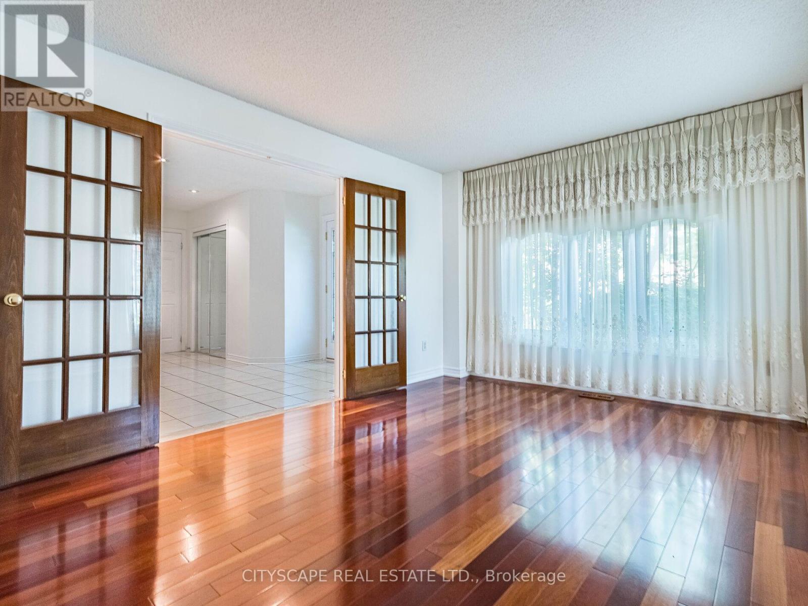 1187 Giles Gate, Oakville, Ontario  L6M 2S4 - Photo 19 - W12203154