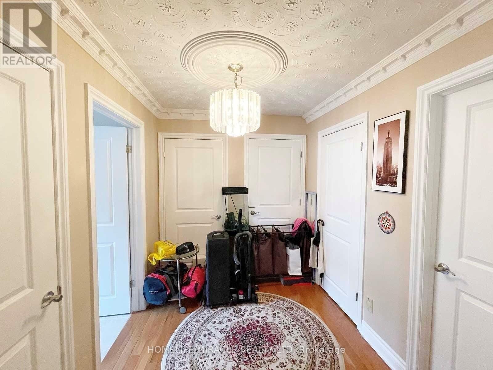 2461 President Boulevard, Mississauga, Ontario  L5B 3E7 - Photo 6 - W12205455