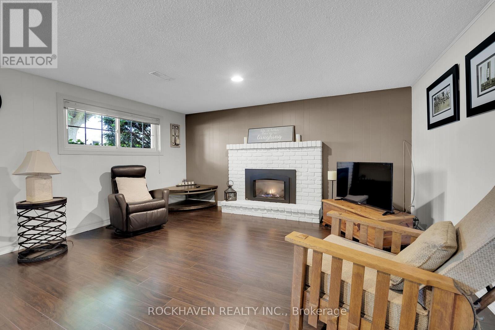 22 Nelson Street, Hamilton (Waterdown), Ontario  L0R 2H0 - Photo 28 - X12183759
