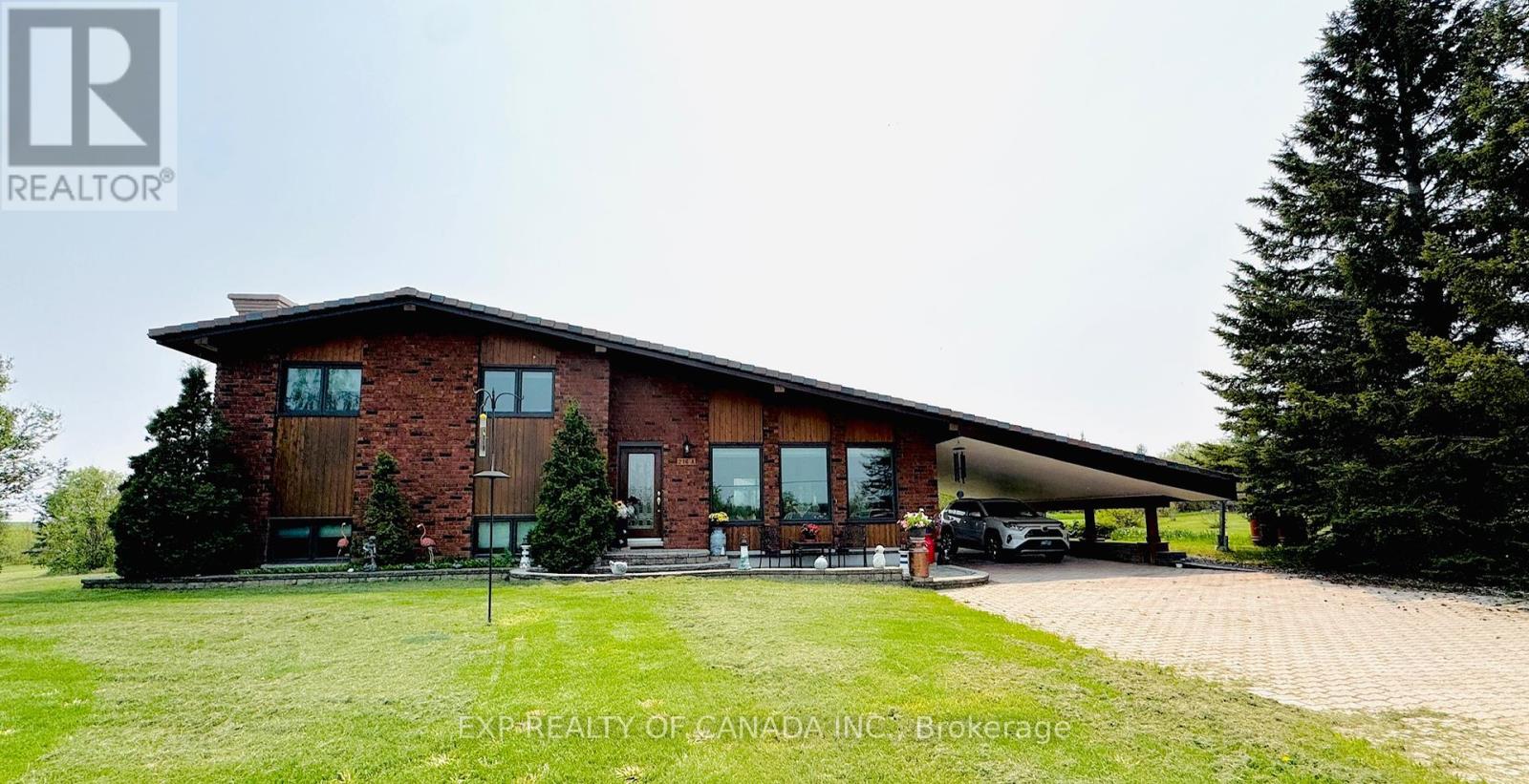 1272 Con 2 & 3 Glackmeyer Road, Cochrane, Ontario  P0L 1C0 - Photo 1 - T12205524