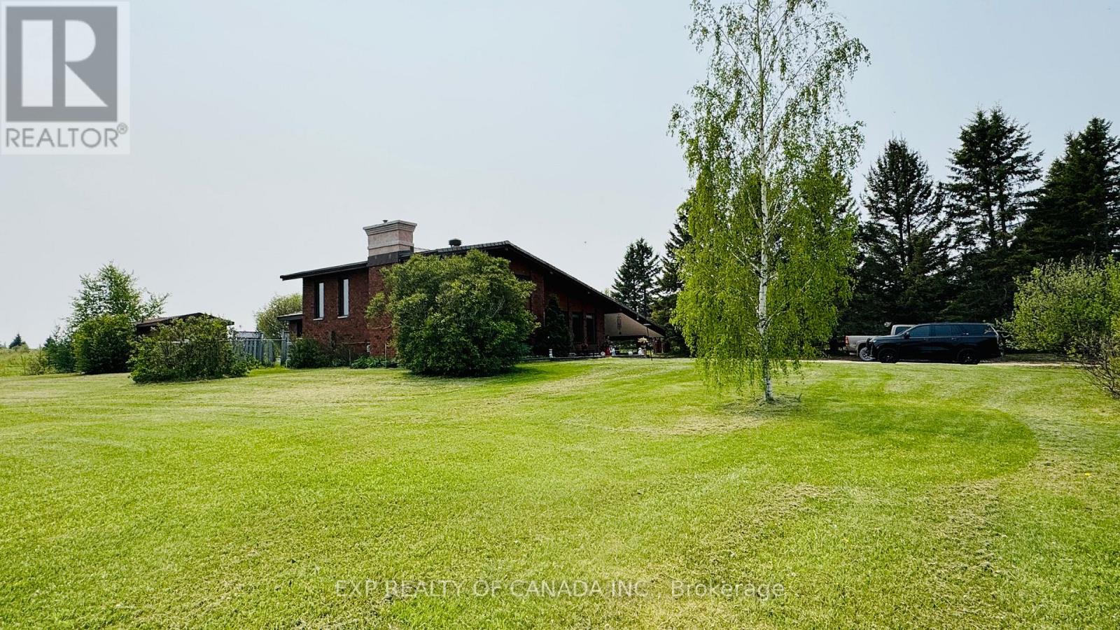 1272 Con 2 & 3 Glackmeyer Road, Cochrane, Ontario  P0L 1C0 - Photo 2 - T12205524