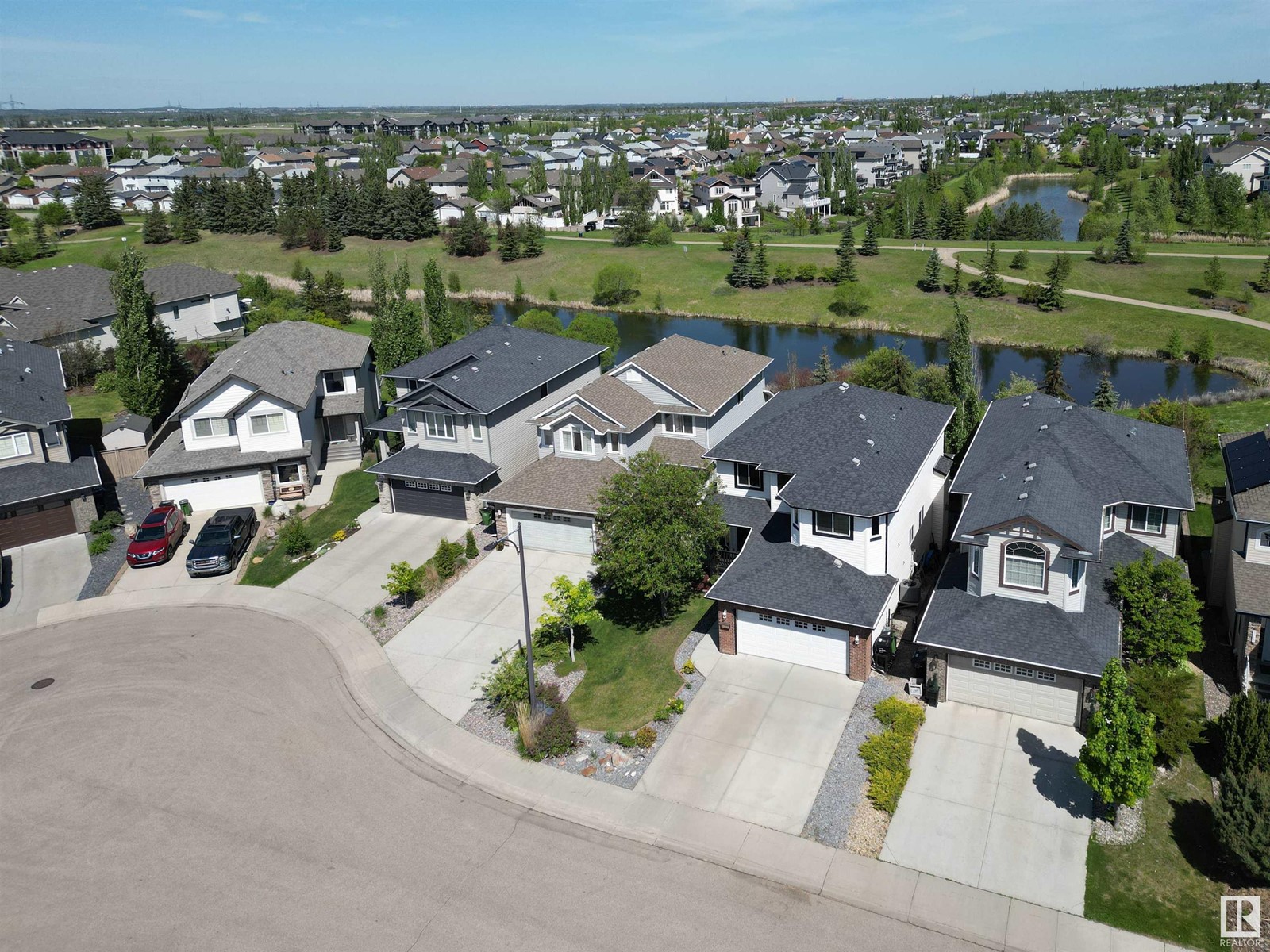 8654 SLOANE CO NW, Edmonton, Alberta