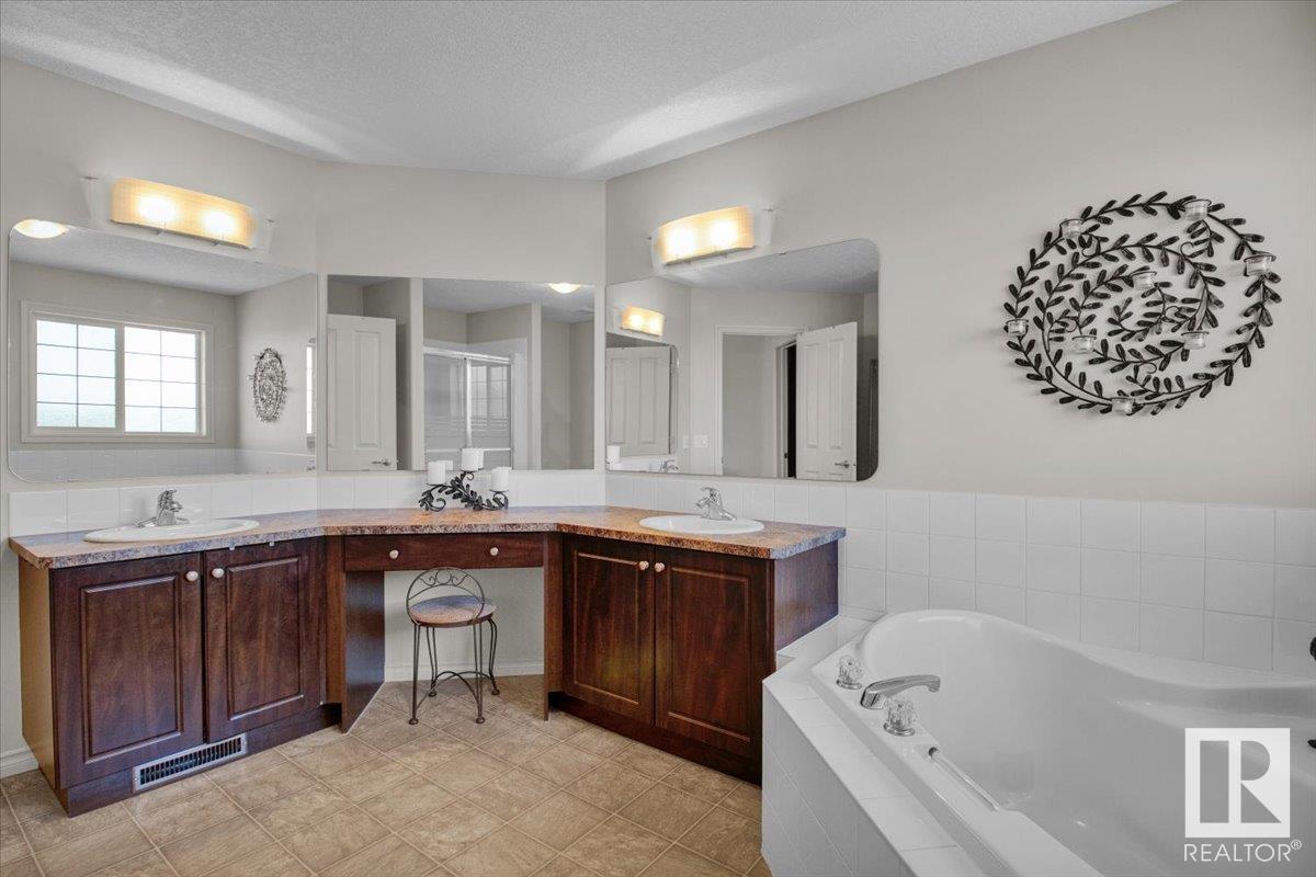 8654 Sloane Co Nw, Edmonton, Alberta  T6R 0K9 - Photo 29 - E4439083