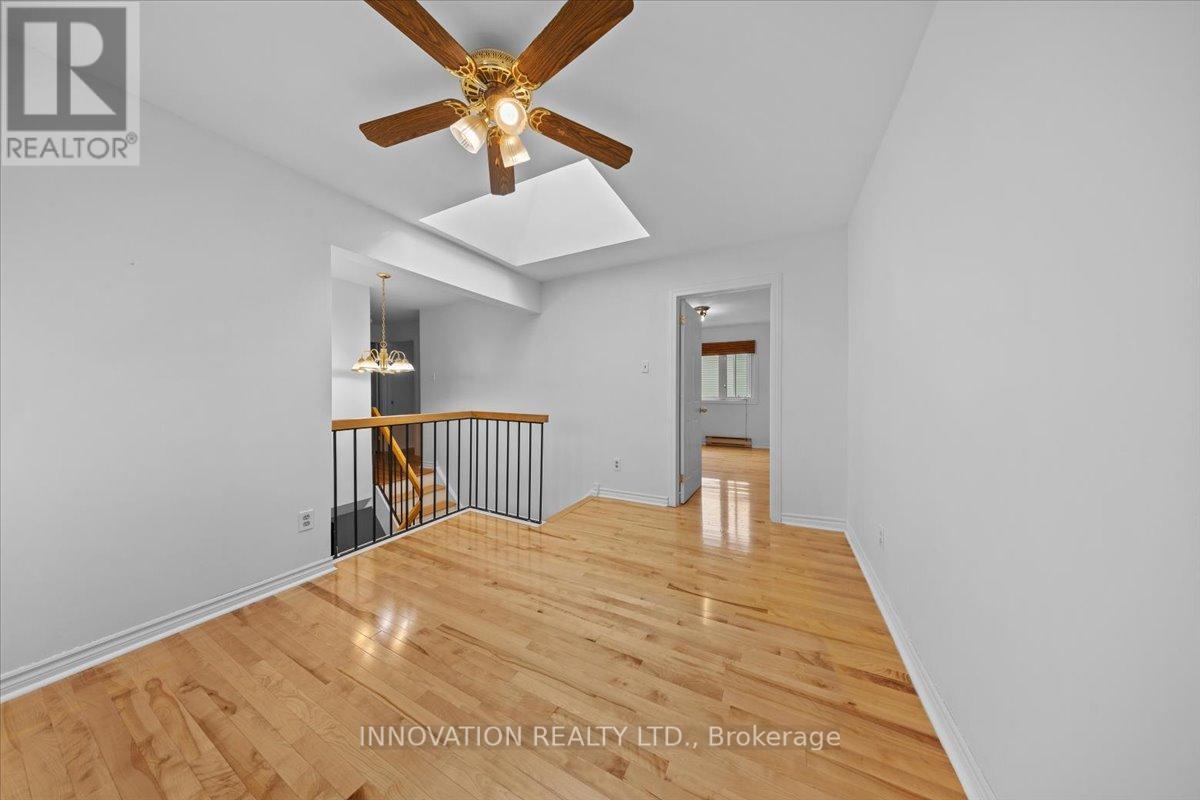 1553 Marcoux Drive, Ottawa, Ontario  K1E 2K5 - Photo 18 - X12205510