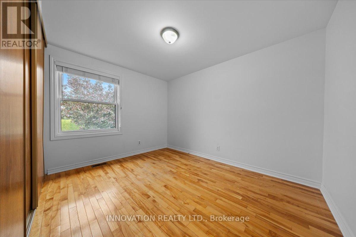 1553 Marcoux Drive, Ottawa, Ontario  K1E 2K5 - Photo 23 - X12205510