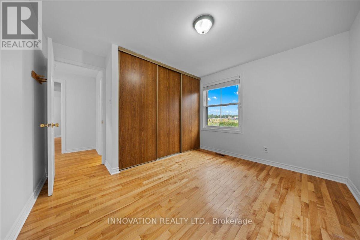 1553 Marcoux Drive, Ottawa, Ontario  K1E 2K5 - Photo 24 - X12205510