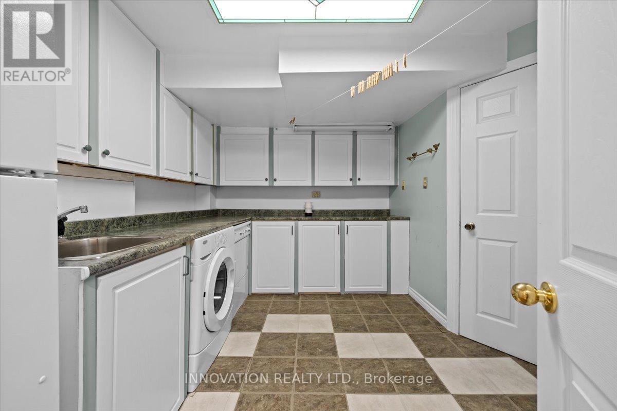 1553 Marcoux Drive, Ottawa, Ontario  K1E 2K5 - Photo 34 - X12205510