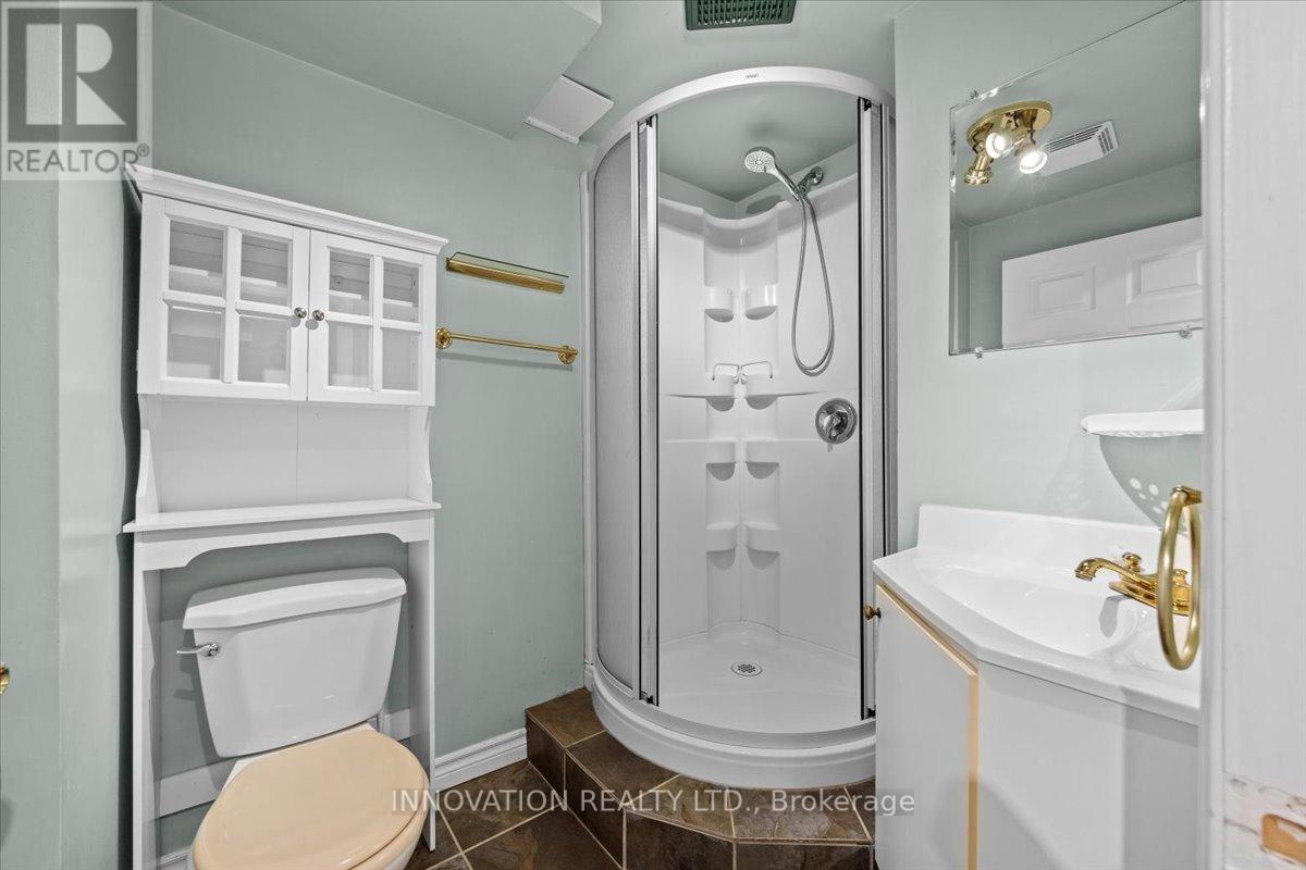 1553 Marcoux Drive, Ottawa, Ontario  K1E 2K5 - Photo 35 - X12205510