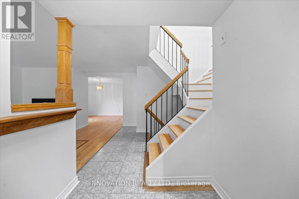 1553 Marcoux Drive, Ottawa, Ontario  K1E 2K5 - Photo 4 - X12205510