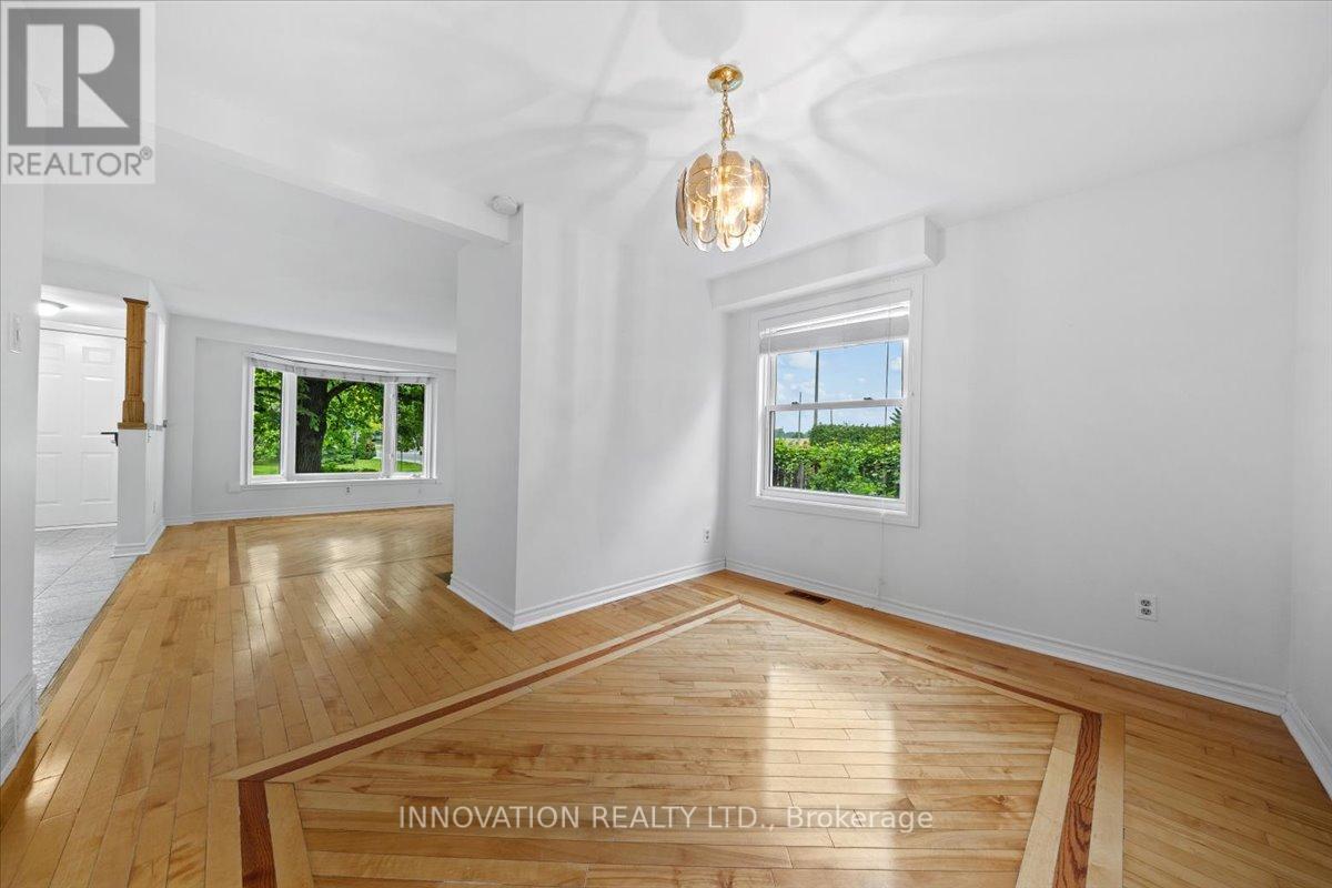 1553 Marcoux Drive, Ottawa, Ontario  K1E 2K5 - Photo 8 - X12205510