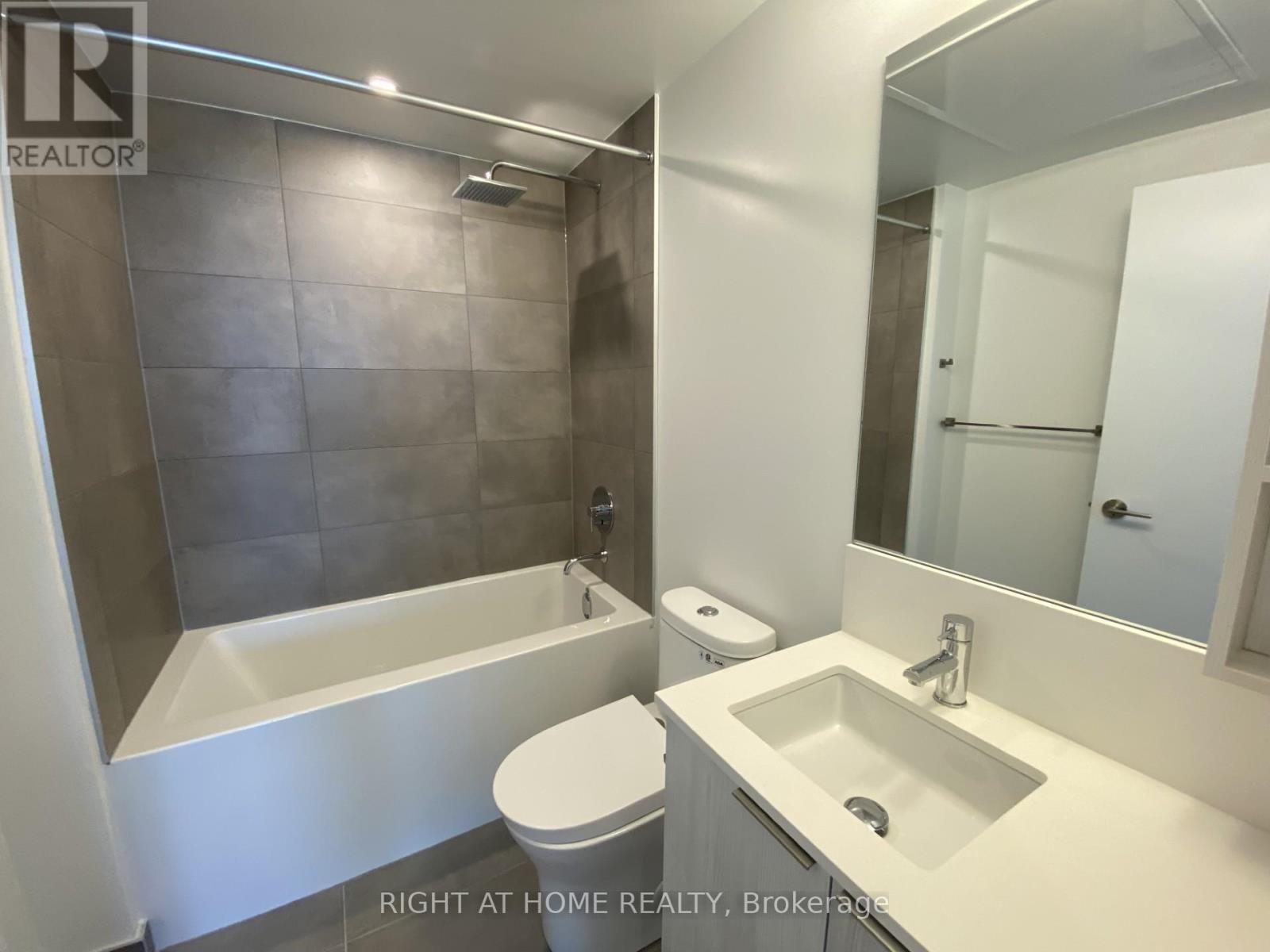 4709 - 8 Wellesley Street W, Toronto, Ontario  M4Y 0J5 - Photo 7 - C12205525