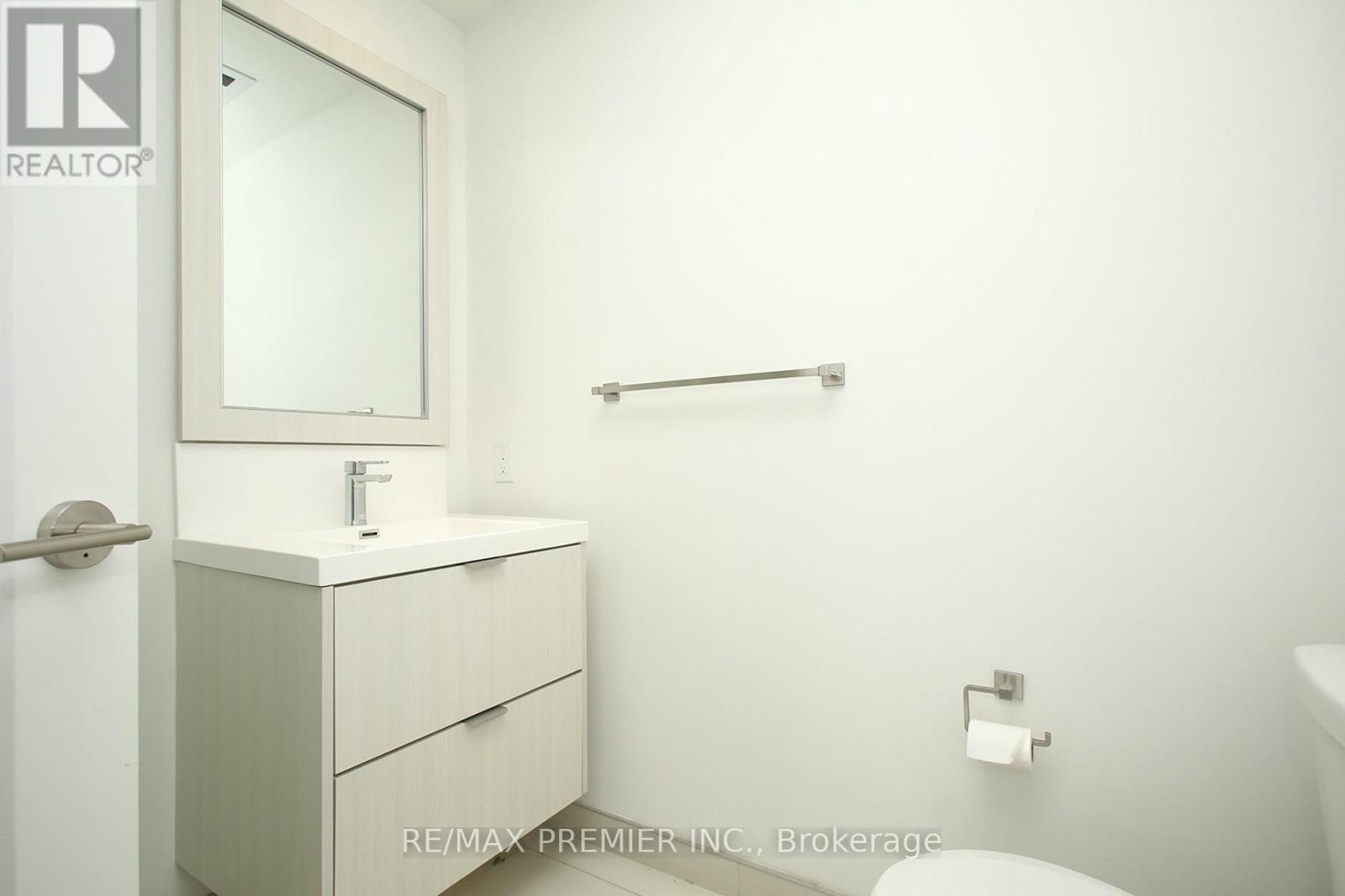 805 - 80 Vanauley Street, Toronto, Ontario  M5T 0C9 - Photo 6 - C12205542