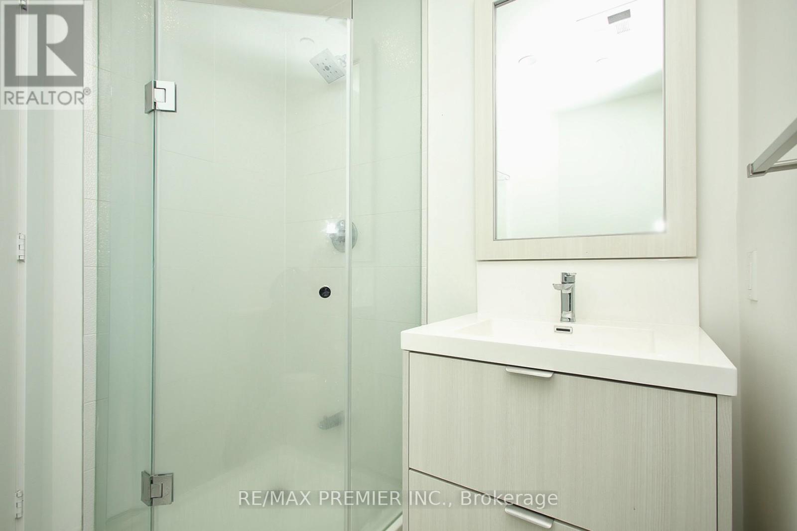 805 - 80 Vanauley Street, Toronto, Ontario  M5T 0C9 - Photo 8 - C12205542