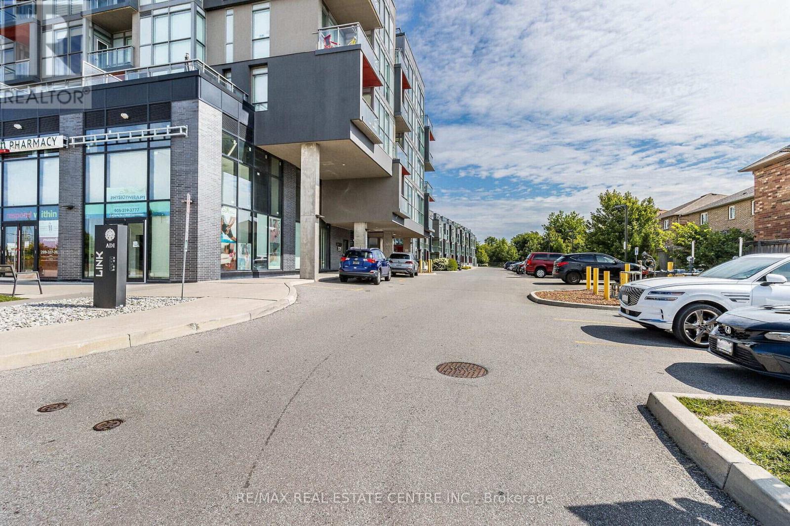 B314 - 5240 Dundas Street, Burlington (Orchard), Ontario  L7L 0J6 - Photo 2 - W12205514