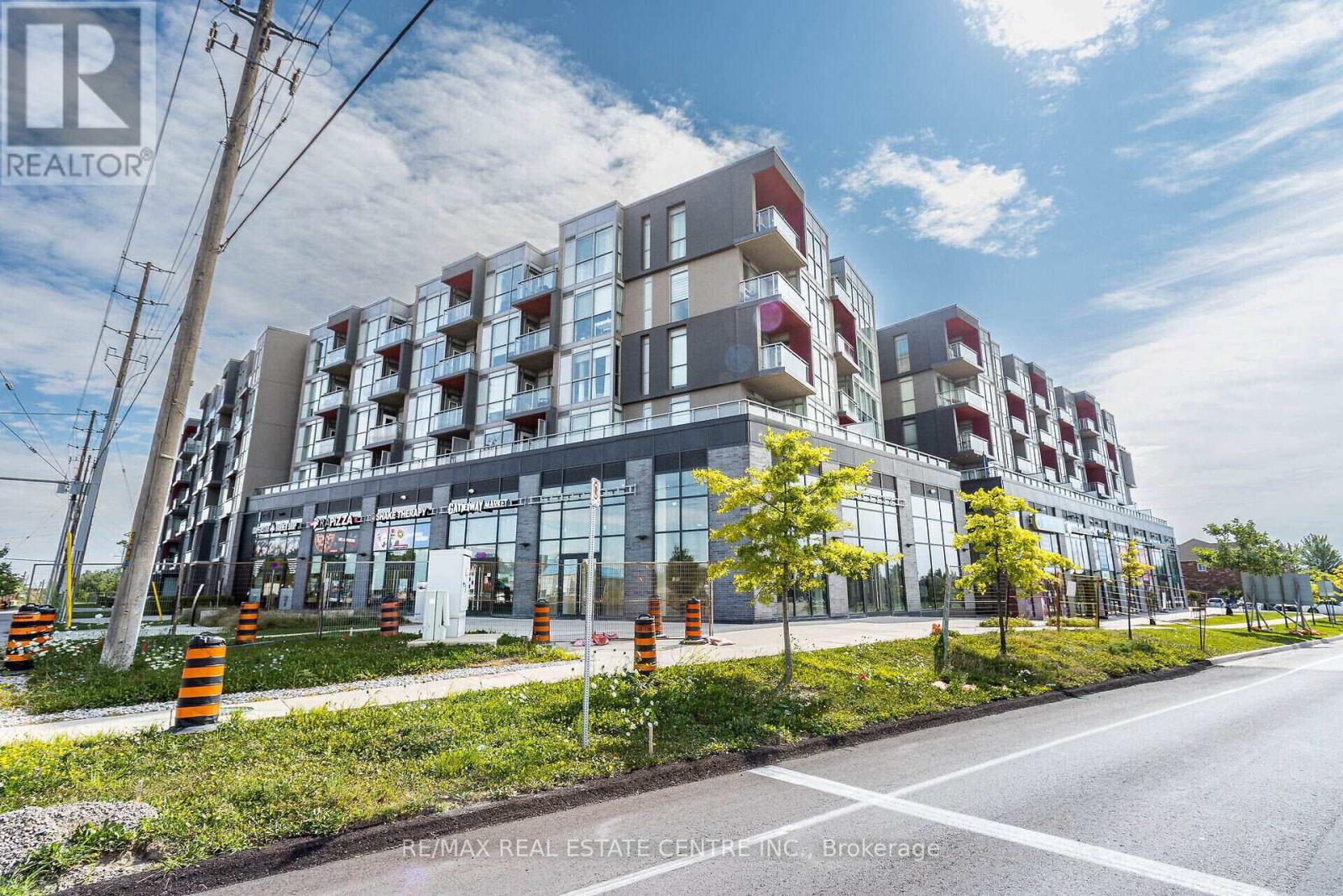 B314 - 5240 Dundas Street, Burlington, Ontario  L7L 0J6 - Photo 5 - W12205514