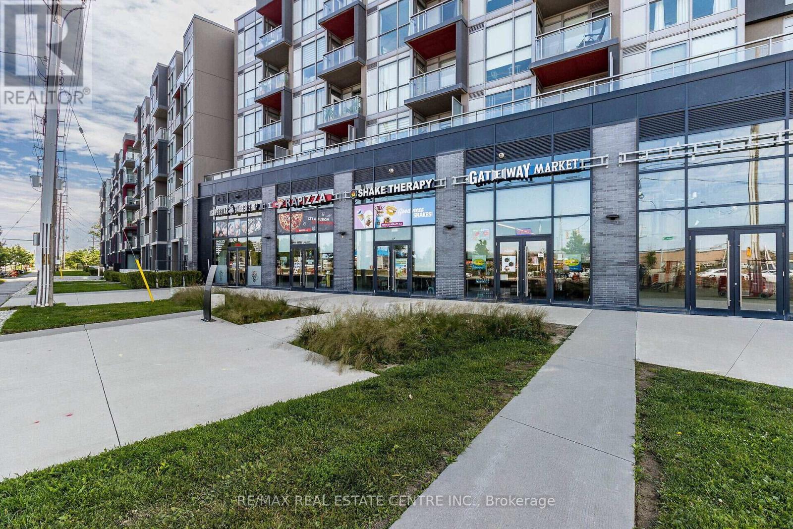 B314 - 5240 Dundas Street, Burlington, Ontario  L7L 0J6 - Photo 6 - W12205514