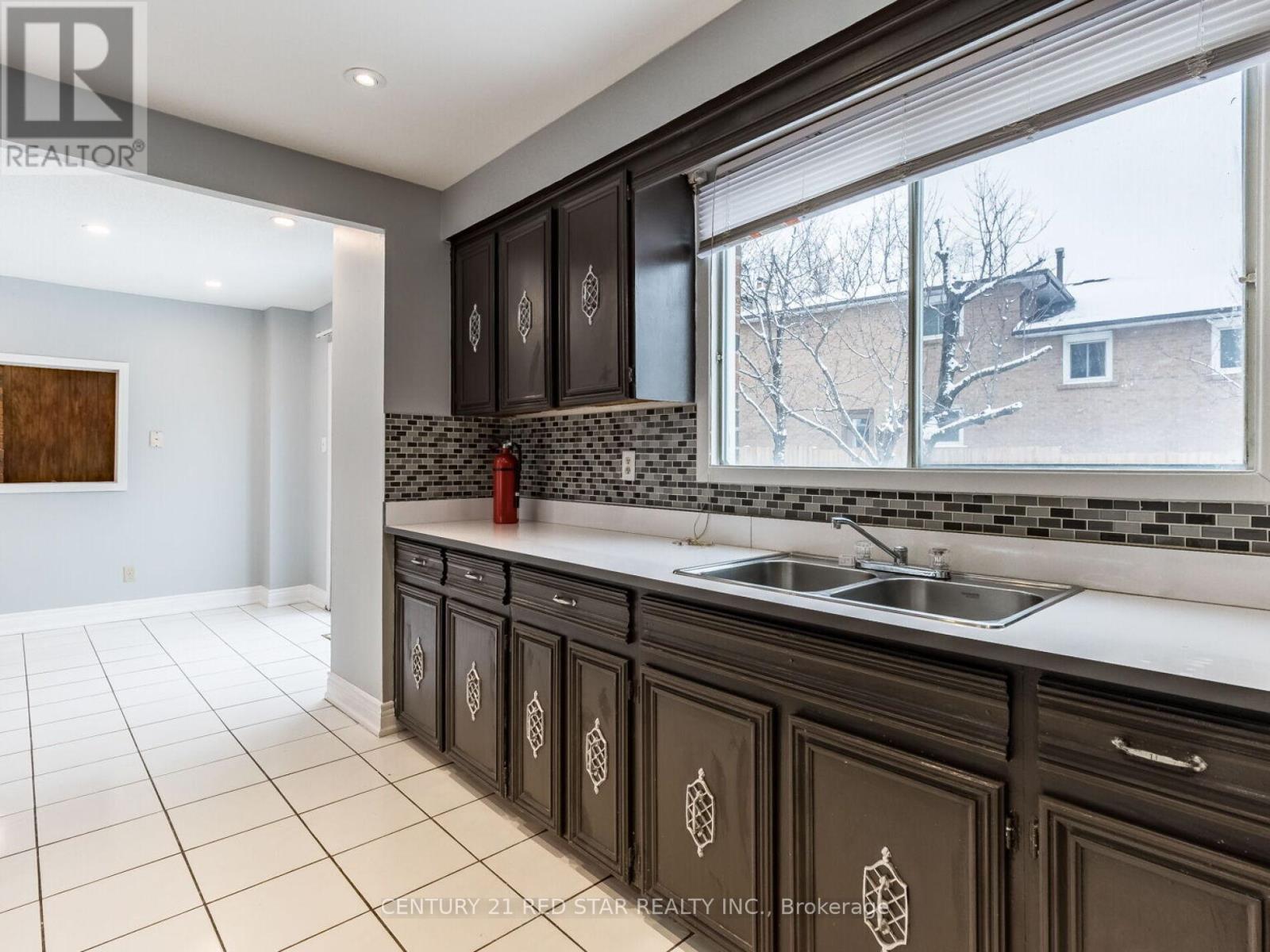 440 Rutherford Road N, Brampton, Ontario  L6V 3S1 - Photo 16 - W12205515