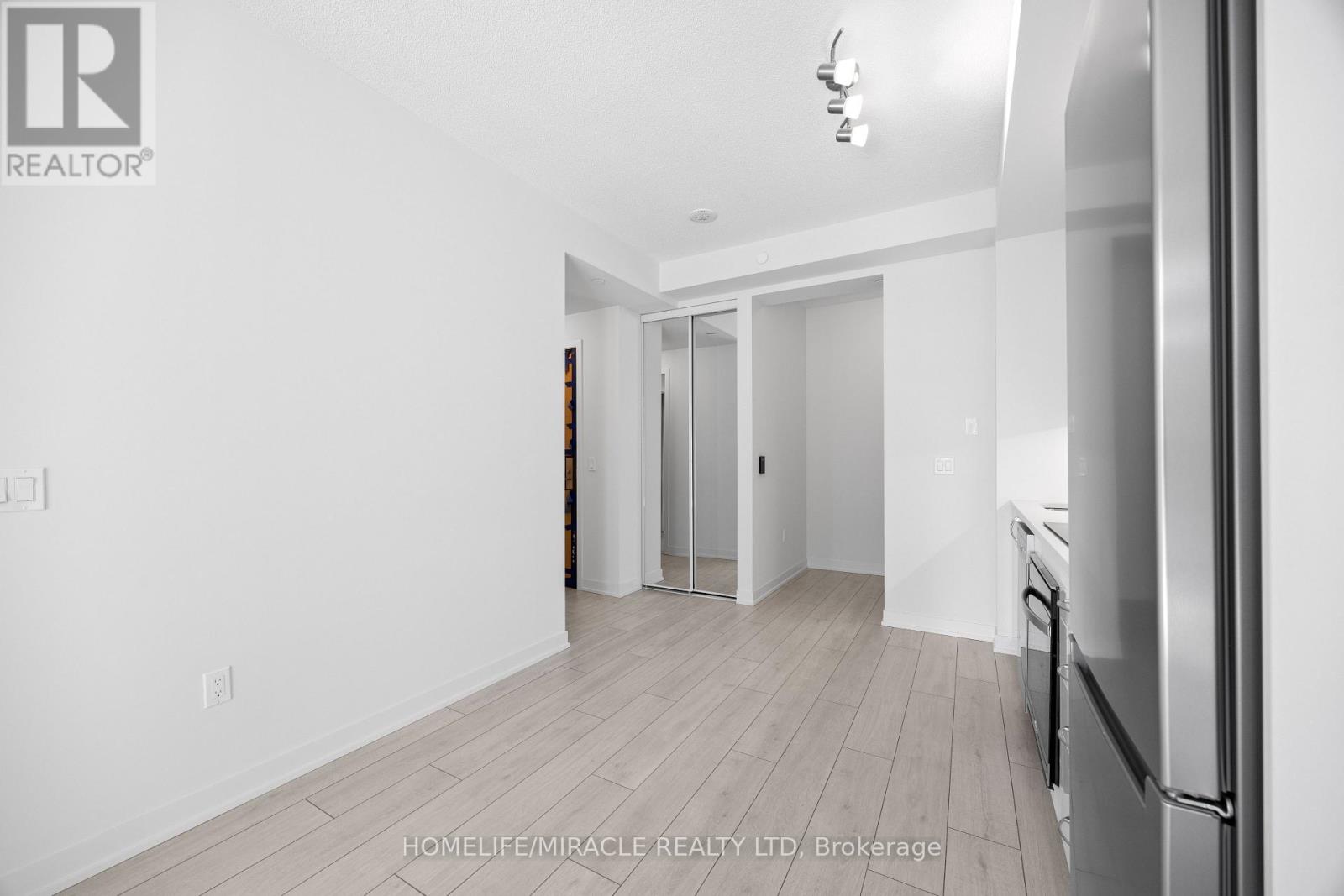 607 - 38 Annie Craig Drive, Toronto, Ontario  M8V 0G9 - Photo 14 - W12205522
