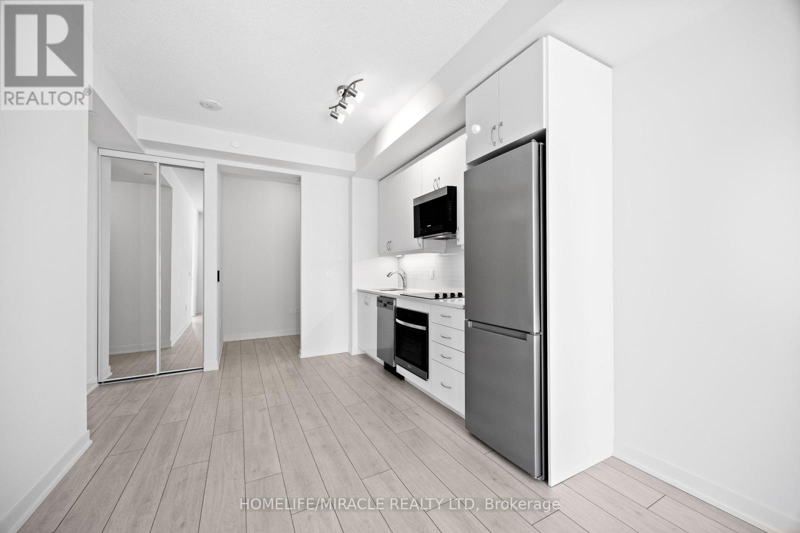 607 - 38 Annie Craig Drive, Toronto, Ontario  M8V 0G9 - Photo 9 - W12205522