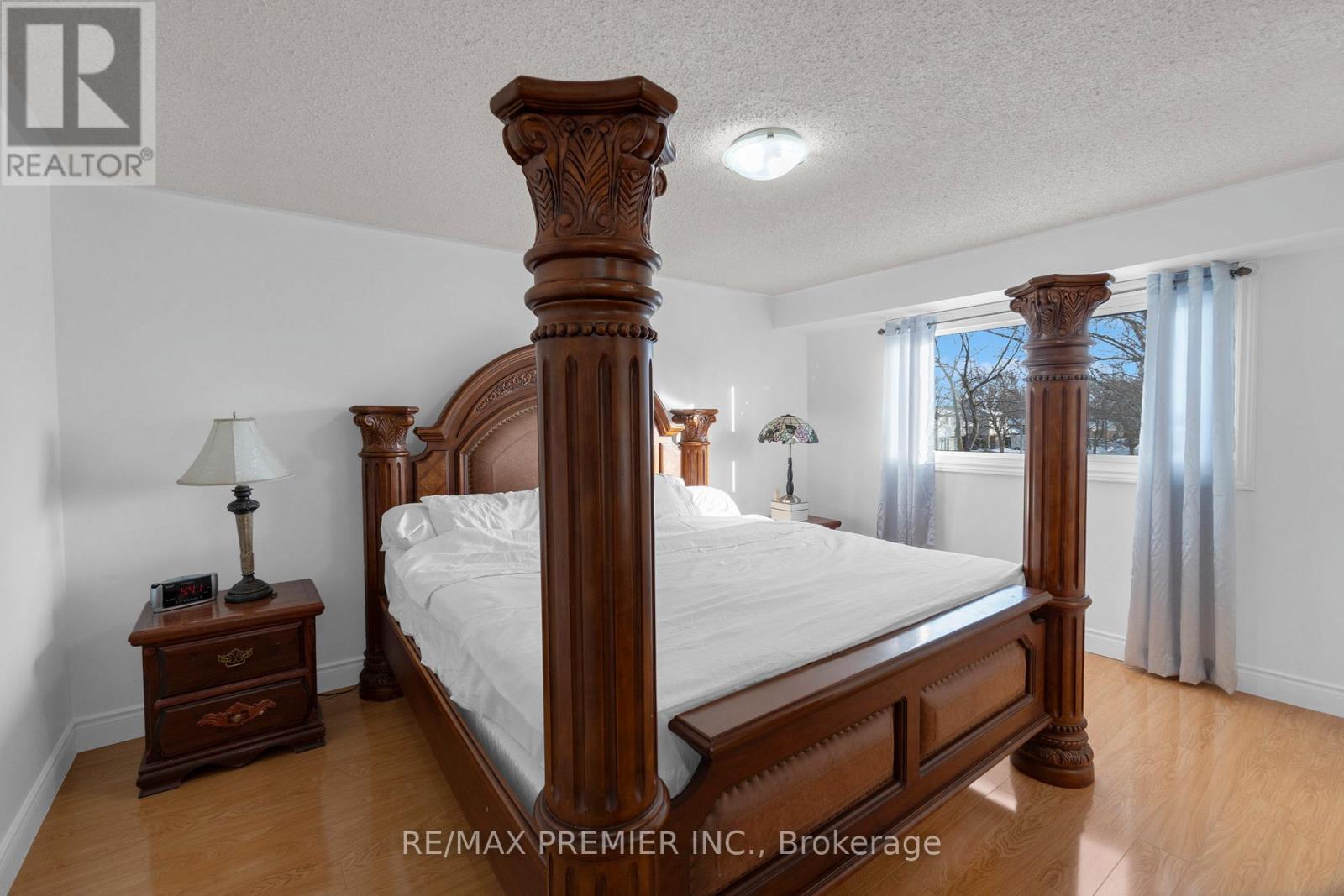 7643 Lohengrin Court, Mississauga, Ontario  L4T 3J1 - Photo 24 - W12205526