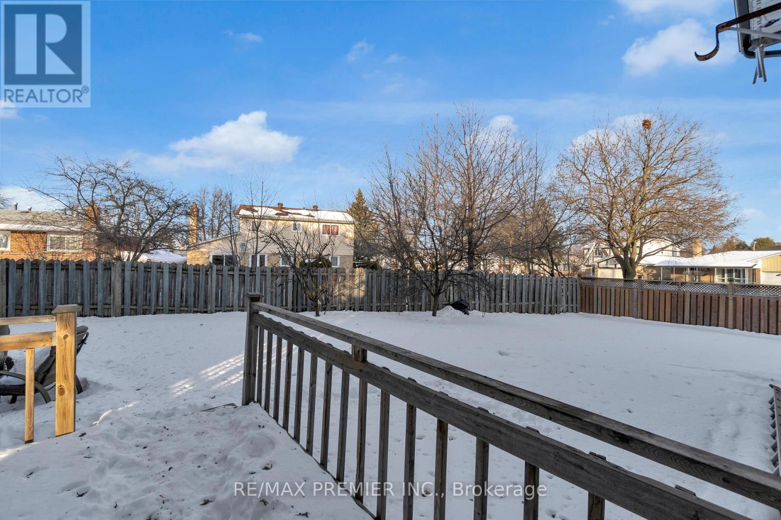7643 Lohengrin Court, Mississauga, Ontario  L4T 3J1 - Photo 38 - W12205526